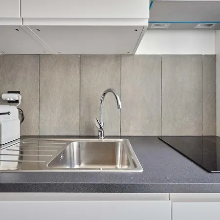 Magnificent 1-bedroom Port Appartement